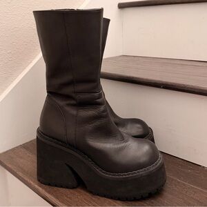 UNIF Parker Boot Size 8 Leather Black Platform